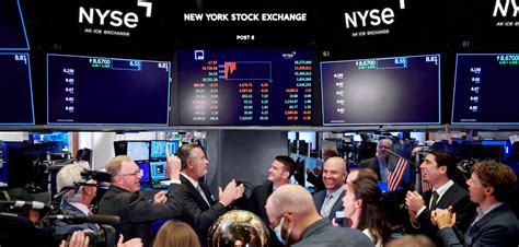 nyse market hours 2021.